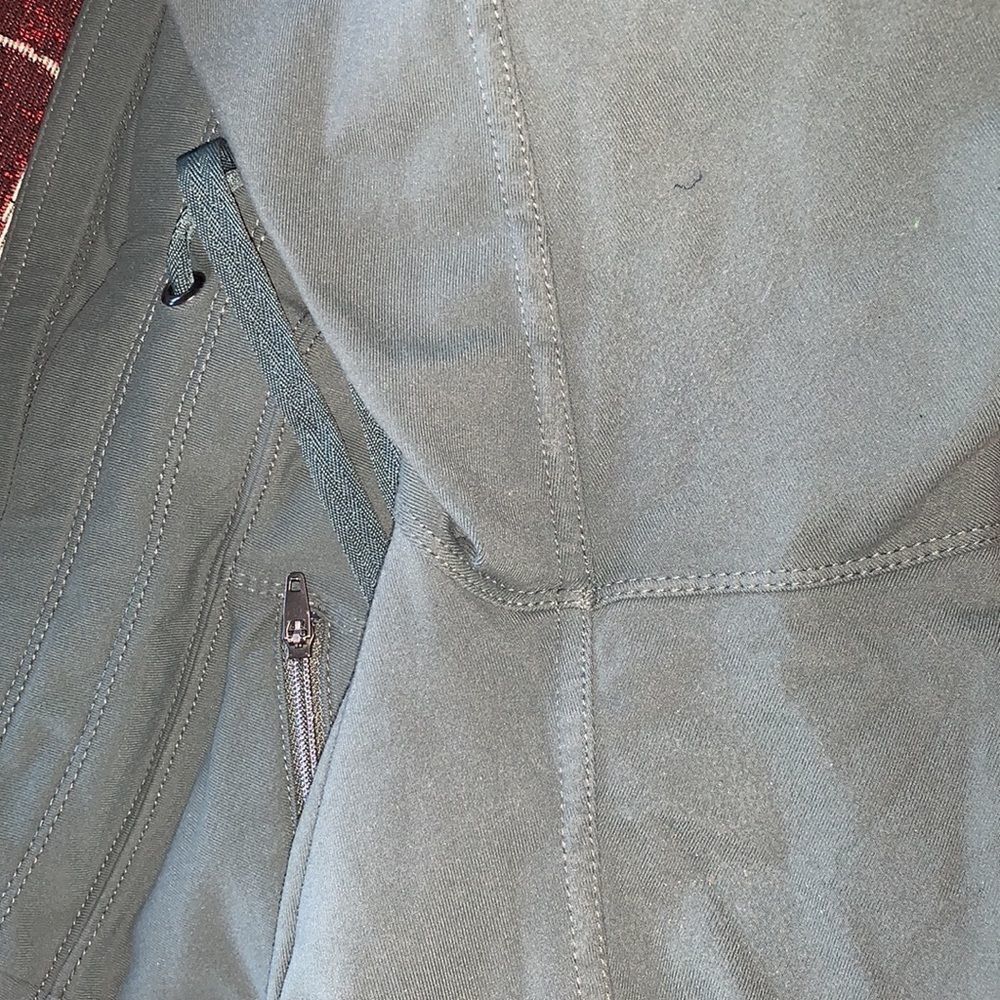 GREAT CONDITION ATHLETA SIZE SMALL SWEATPANTS/TRACKPANTS/LEGGINGS - Picture 6 of 7